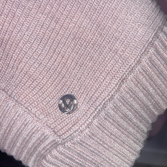 Lululemon Divinity Poncho - Picture 2 of 6